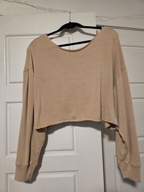 Tan Cropped Long-Sleeve Women’s Sweatahirt